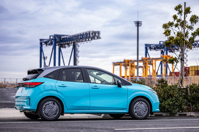 日産ノートX FOUR（4WD）【試乗記】 新しい日産の顔になる - webCG