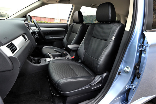 三菱アウトランダーphev G ナビパッケージ 4wd 試乗記 これぞ本当の Suv Webcg