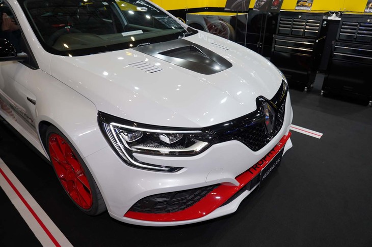 ルノー・メガーヌR.S.トロフィーR