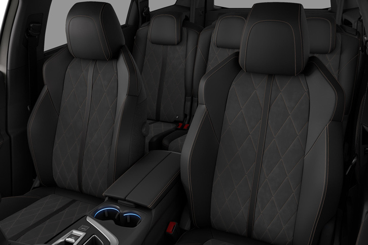 「GT BlueHDi」のシート。