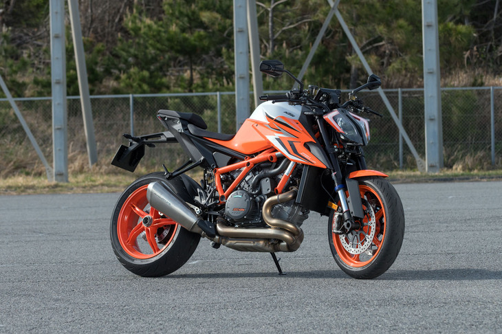 KTM 1290スーパーデュークRエボ