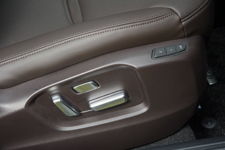 マツダCX-8 XD Lパッケージ（電動パワーシート）