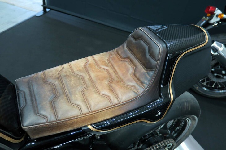 MIDAS ROYAL by ROUGH CRAFTS（ロイヤルエンフィールド）