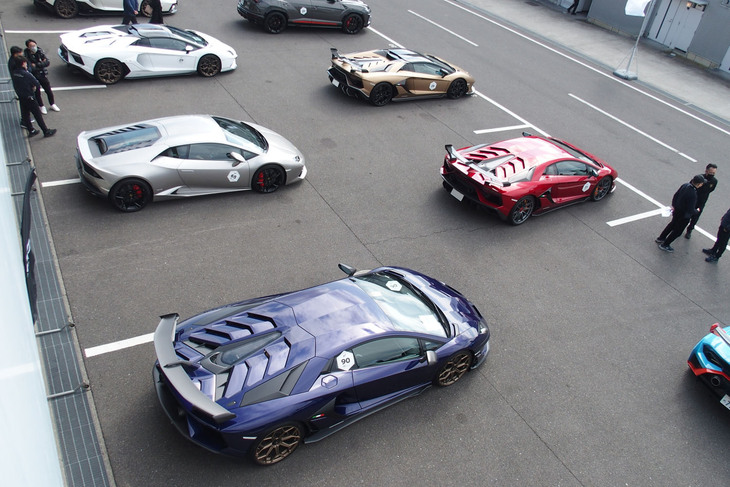「60th Anniversary Lamborghini Day」のパドック。