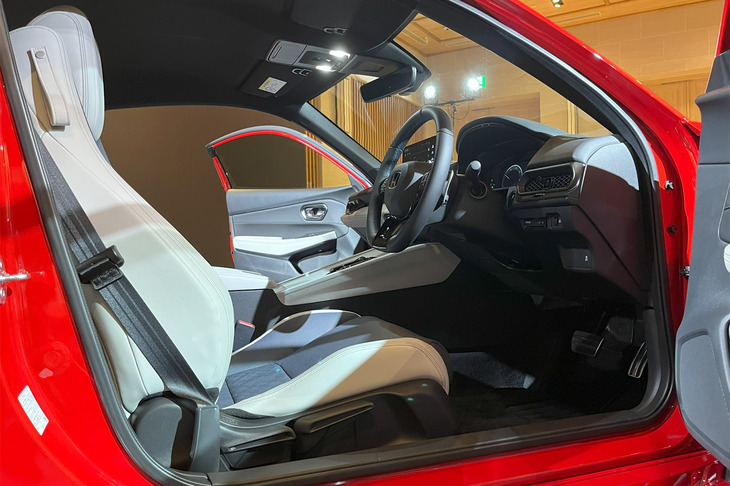 ホンダ・プレリュード（インテリア）