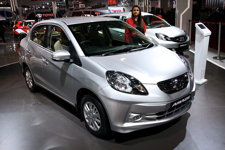 ホンダの小型セダン「アメイズ」。