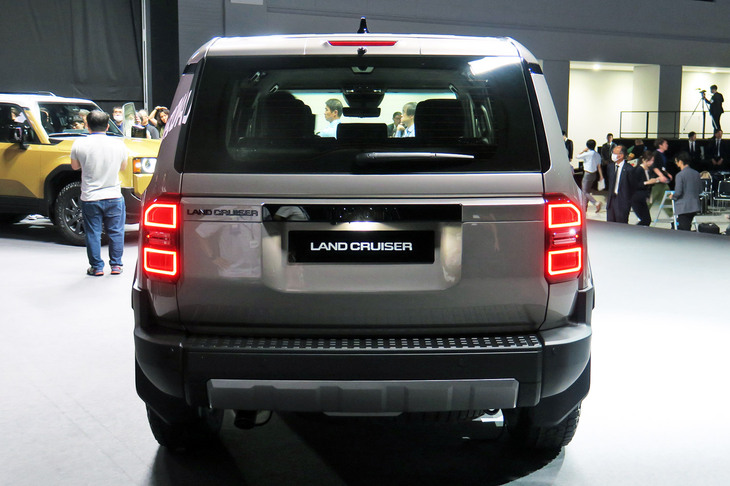 トヨタ・ランドクルーザー“250”（リア）