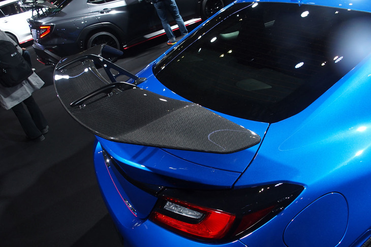 スバルBRZ STIパフォーマンス（リアウイング）