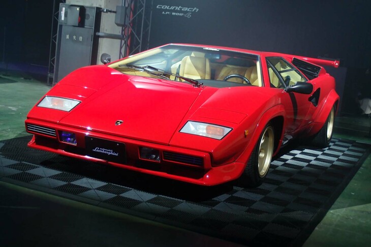 ランボルギーニ・カウンタック5000クアトロバルボーレ