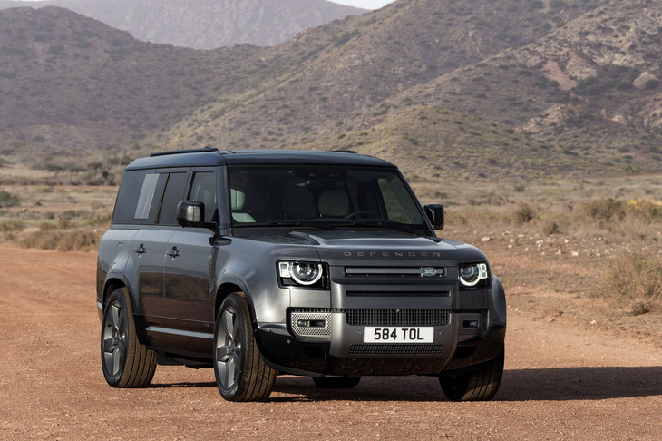 「ディフェンダー」の2025年モデル。