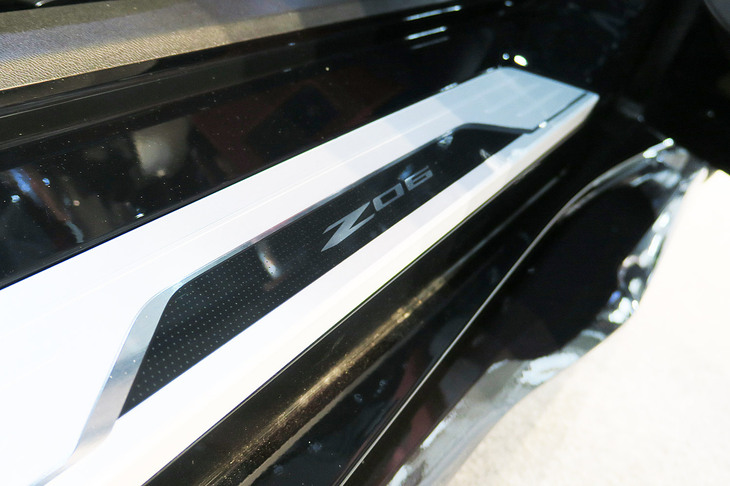 シボレー・コルベットZ06（サイドシルプレート）