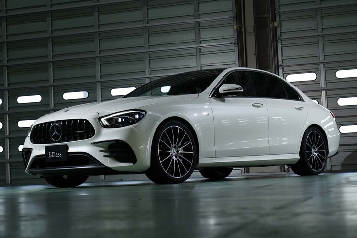 「メルセデスAMG E53 4MATIC＋」はトータルバランスの高さが自慢のモデル。「ステーションワゴン」もラインナップされる。