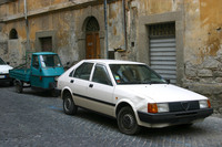 「アルファ・ロメオ・アルナ」。ヴィテルボで2005年に撮影。