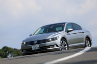 フォルクスワーゲン・パサートTSIハイライン／パサートヴァリアントTSI Rライン【レビュー】