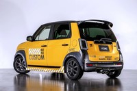 オーバーフェンダーで迫力を増した「K-CLIMB」のリアビュー。