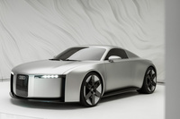 シンプルなそのデザインは、戦前のグランプリカー「アウトウニオン・タイプC」や、2004年登場の3代目「アウディA6」に着想を得たという。