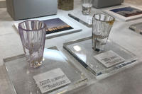 詫間さんが制作したのはショットグラス。世界各地から集めた個性的な水晶を加工し、天然石ならではの表情を楽しめるものとした。