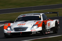 石浦宏明と大嶋和也の駆る、No.35 MJ KRAFT SC430。予選から圧倒的な速さを見せつけた。
