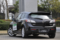 5ドアハッチバックモデルのリアビュー。