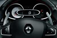 （写真＝ルノー）
    