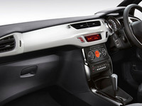 「DS3シック エディション ブラン」の内装。