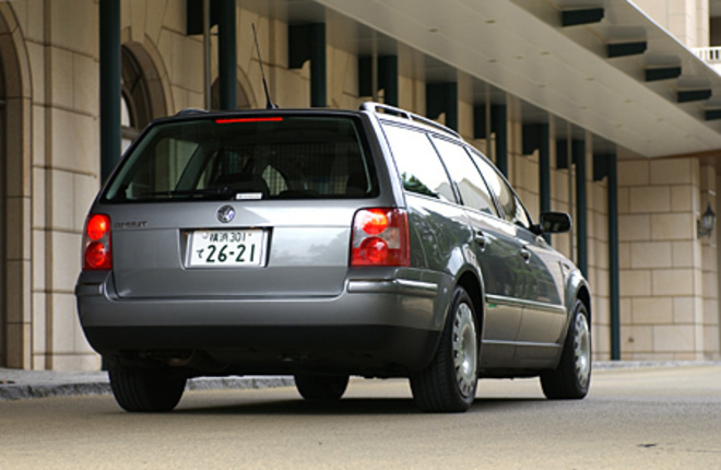 【スペック】全長×全幅×全高＝4680×1745×1495mm／ホイールベース＝2705mm／車重＝1460kg／駆動方式＝FF／2リッター直4SOHC8バルブ（116ps／5400rpm、17.5kgm／3500rpm）／車両本体価格＝299.0万円（テスト車＝322.5万円）