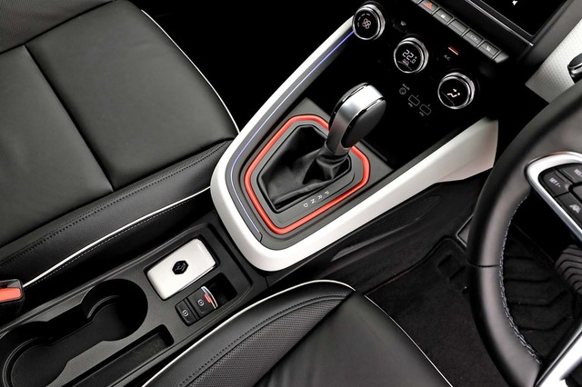 ルノー・ルーテシア インテンス テックパック（FF/7AT）【試乗記