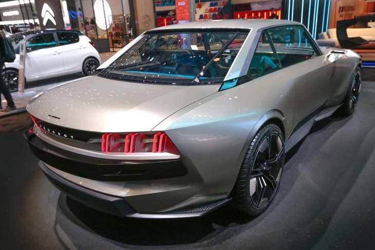 プジョーeレジェンドコンセプト