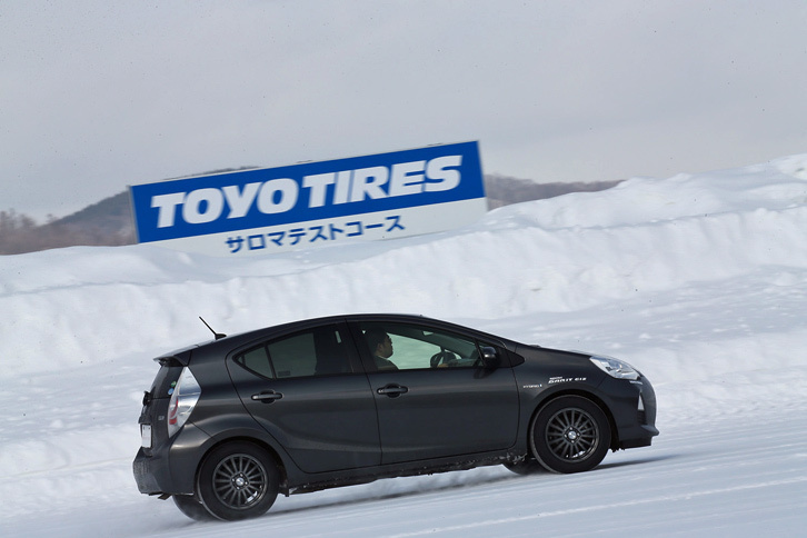 
	会場となったのは東洋ゴム工業のサロマテストコース。東京ドーム5個分ほどの敷地に、約3kmのコースが敷かれている。
	