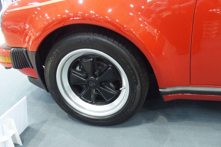 ポルシェ911ターボ3.0（1977年）／AUTO DIRECT