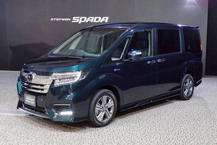 「ホンダ・ステップワゴン スパーダ ハイブリッド」
