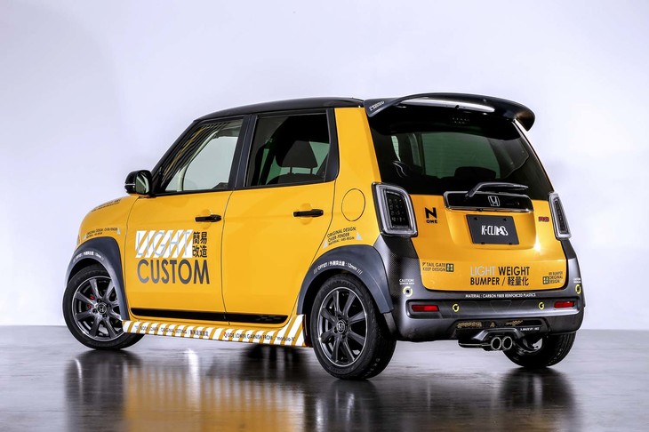 オーバーフェンダーで迫力を増した「K-CLIMB」のリアビュー。