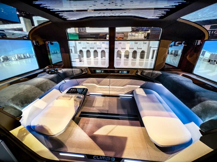 「クライムビー」（プロトタイプ）のカプセル内。