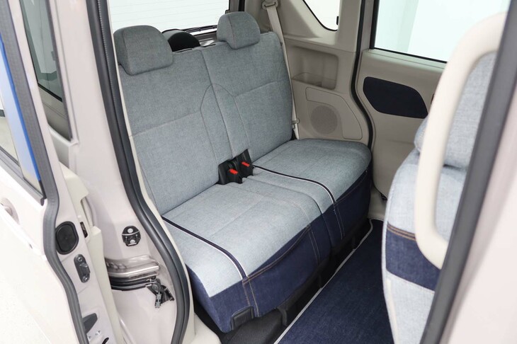 日産ルークスBEAMSカスタマイズド コンセプト（リアシート）