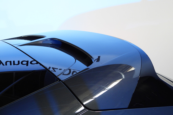 ヒョンデ・アイオニック5（ルーフスポイラー）