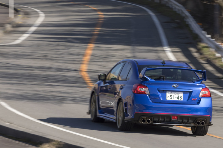 WRCやニュルブルクリンク24時間レースなどで輝かしい戦績を残し、今もモータースポーツで活躍している「WRX STI」。すぐにとはいかないだろうが、次期型の登場にぜひ期待したい。