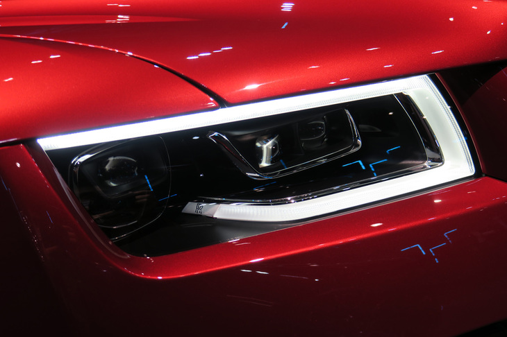 ロールス・ロイス・ブラックバッジ・ゴースト（ヘッドランプ）