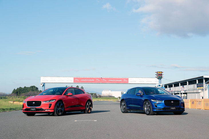 車体の94％にアルミニウムが用いられた「Iペース」。ボディーのねじり剛性は“ジャガー史上最強”の36kNm/degを実現している。