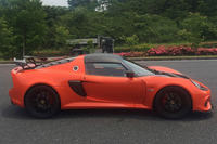 「エキシージ スポーツ410」は“公道向け”の上級モデル。