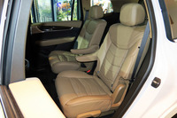 GMが新型車「キャデラックXT6」を日本に導入　3列シート6人乗りの新型クロスオーバーSUVの画像