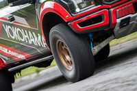 ゴツいトレッドパターンの割にはロードノイズが低めで、乗り心地も悪くなかった。