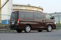 2021年10月にガソリンモデルが、2022年2月にディーゼルモデルがマイナーチェンジされた「日産キャラバン」。今回の試乗車は後者。