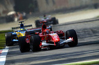 絶不調フェラーリ、地元モンツァでもいいところなし。予選では7位ミハエル・シューマッハー、8位ルーベンス・バリケロと中段につけ、レースでは「ポイントできればいい」という控えめな目標すら達成できなかった。シューマッハー（写真）が10位、バリケロは周回遅れの12位。（写真＝フェラーリ）