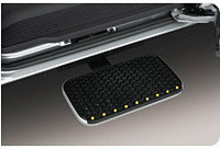 新型「アルファード／ヴェルファイア」に車両乗降用「ステッパル」発売の画像