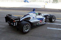 テスト走行中の佐々木孝太
（写真＝TEAM RECKLESS）