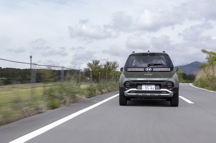 本文の補足。「チンチャ・チンチャ・オットケヨ？（ホント、ホント、どうしよう？）」「ケンチャナヨ、ケンチャンスミダ（大丈夫です、大丈夫ですよ）」「サランヘヨ（愛しています）」「チャッカンマン（ちょっと待って）」。「コリアン・ドリーム・イムニダ（コリアン・ドリームです）」