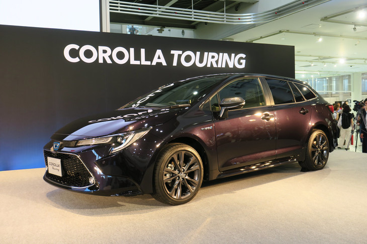 トヨタ・カローラ ツーリング ハイブリッドW×B（エクステリア）