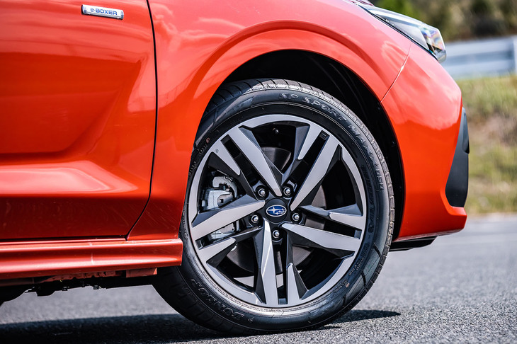 スバル・インプレッサ（フロントホイール）