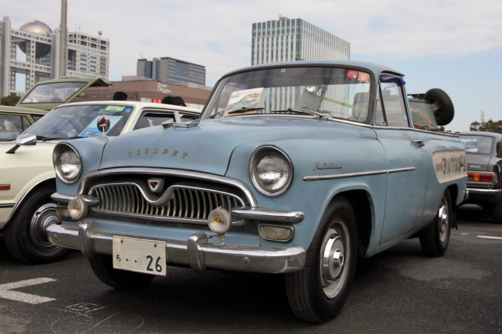 1960年「トヨペット・マスターライン・ピックアップ」。初代「クラウン」がベースのシングルピックアップ。マスターラインには、このほかダブルピックアップとライトバンも存在した。エンジンは1.5リッター直4 OHV。