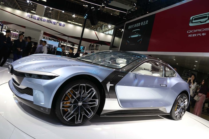 奇瑞汽車系のプレミアムブランドであるクオロスのコンセプトカー「マイルワン」。5Gネットワーク対応、AIインテリジェント「ミスターQ」搭載など、華々しいスペックが並ぶ。